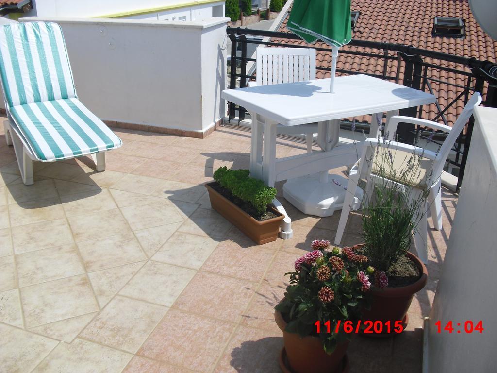 Gaby Apartment Kusadasi Room photo